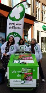 Flyeren tijdens de campagne.